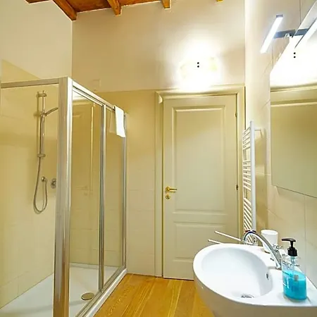 מלון דירות My Loft פררה